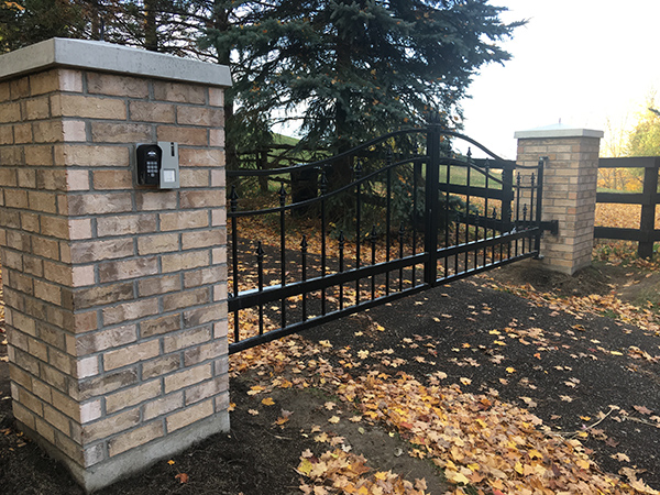 driveway gate AA
