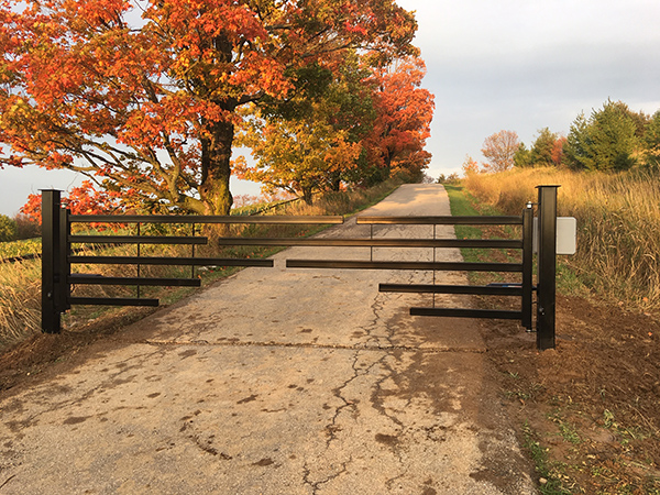 driveway gate O